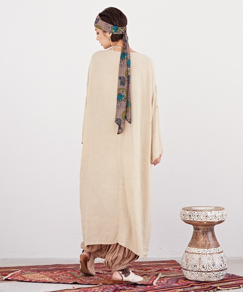 チャイハネ（チャイハネ）の「【チャイハネ】メンヘンディ刺繍ワンピース（ワンピース・レディース・ベージュ/ホワイト/ブラック・FREE）」の18枚目の写真