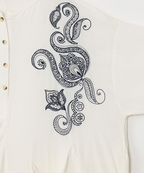 チャイハネ（チャイハネ）の「【チャイハネ】メンヘンディ刺繍ワンピース（ワンピース・レディース・ベージュ/ホワイト/ブラック・FREE）」の16枚目の写真