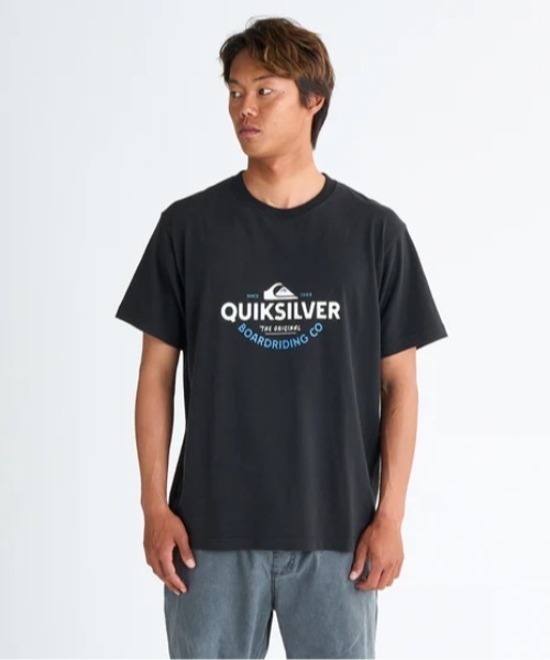 Quiksilver(クイックシルバー)の「TYPED OUT ST /クイックシルバーフロントプリント半袖Tシャツ(Tシャツ/カットソー・メンズ・ブラック/ホワイト/グリーン/ミント・X-LARGE/MEDIUM/LARGE/SMALL)」の1枚目の写真