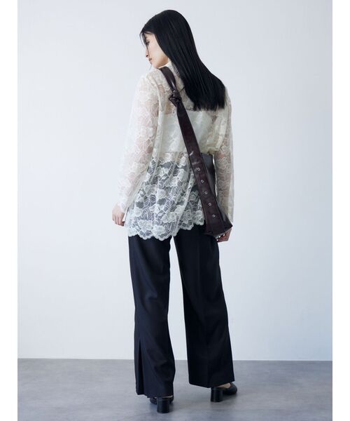 MURUA（ムルーア）の「【WEB限定】レースシャツチュニック（シャツ/ブラウス・レディース・アイボリー/ブラック・FREE）」の10枚目の写真