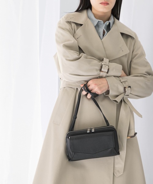 URBAN RESEARCH ROSSO WOMEN(アーバンリサーチ ロッソ)の「スリムショルダーバッグ(ショルダーバッグ・レディース・ブラック/ベージュ系その他/シルバー・-)」の2枚目の写真