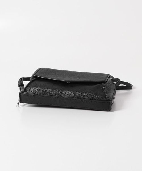 URBAN RESEARCH ROSSO WOMEN(アーバンリサーチ ロッソ)の「スリムショルダーバッグ(ショルダーバッグ・レディース・ブラック/ベージュ系その他/シルバー・-)」の10枚目の写真