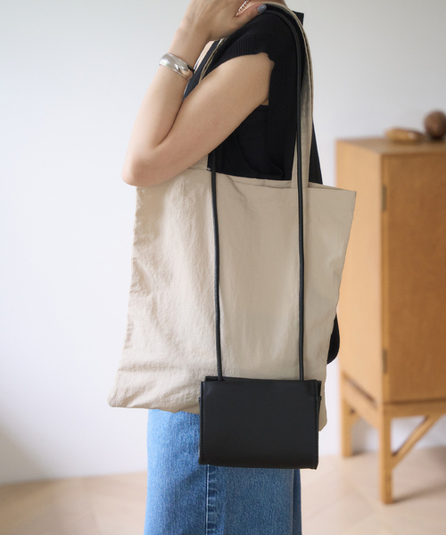 LE TALON（ルタロン）の「LE TALON petite bag（ショルダーバッグ・レディース・ブラック/シルバー/ベージュ・FREE）」の8枚目の写真