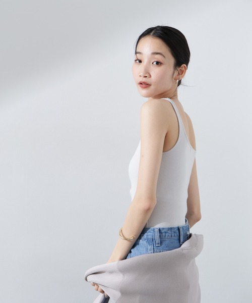 NANO universe(ナノユニバース)の「抗菌防臭リブカップ付きタンクトップ(タンクトップ・レディース・ホワイト/ブラック/ライトグレー・FREE)」の21枚目の写真