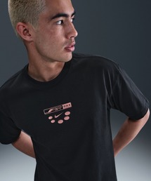 NIKE(iCL)̃iCL X|[cEFA }bNX90 TVc / Nike Sportswear Max90 T-Shirt HJ0600-010 Black(TVc/Jbg\[)