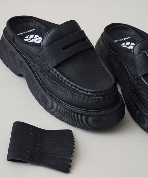 SHAKA(シャカ)の「SHAKA キルト ローファー ミュール チャンキー KILT LOAFER MULE CHUNKY 2WAY(ローファー・レディース・ブラック/キナリ・23/24/25/26)」の3枚目の写真