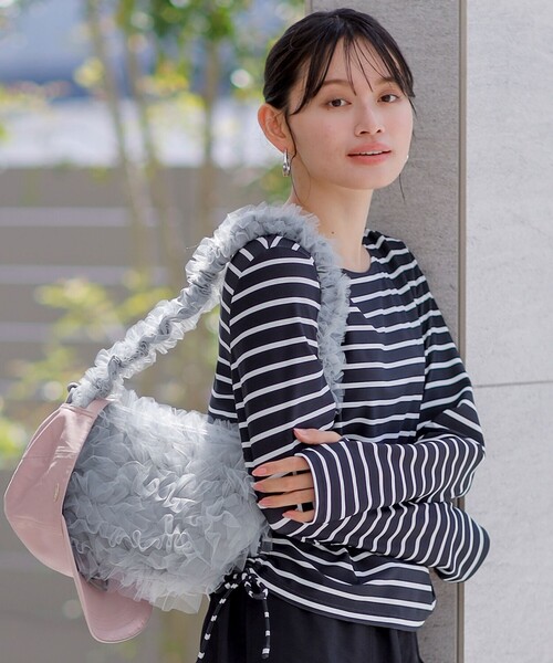 ANY SIS（エニィスィス）の「エアリーチュール ショルダーバッグ（ショルダーバッグ・レディース・ブラック系/ライトグレー系・2）」の6枚目の写真