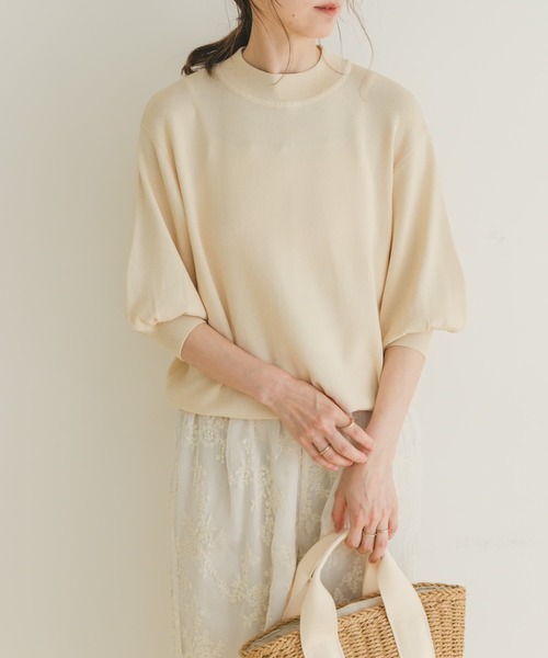 ITEMS URBANRESEARCH（アイテムズ アーバンリサーチ）の「ソウバリボリュームスリーブニット（ニット/セーター・レディース・ホワイト系その他/ブルー/オフホワイト/ブラック・FREE）」の6枚目の写真