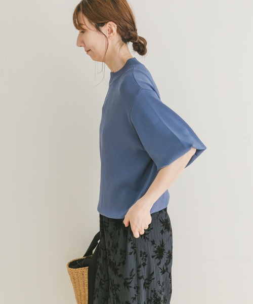 ITEMS URBANRESEARCH（アイテムズ アーバンリサーチ）の「ソウバリボリュームスリーブニット（ニット/セーター・レディース・ホワイト系その他/ブルー/オフホワイト/ブラック・FREE）」の21枚目の写真
