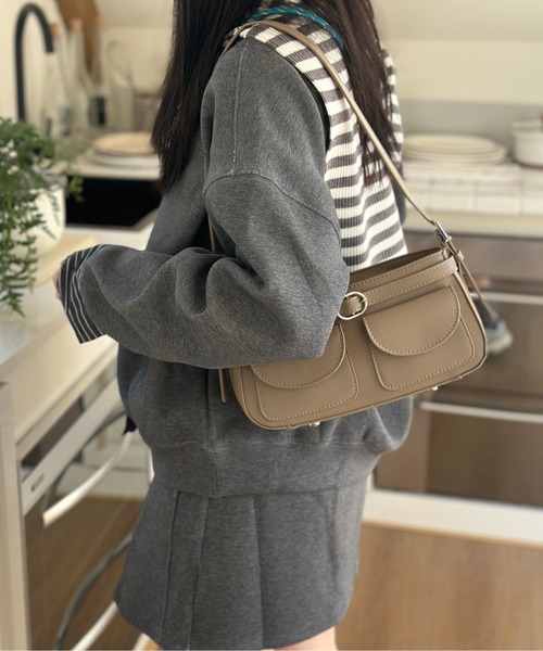 FINEnough(ファインナフ)の「ダブルポケット&ベルト底びょう付き2WAYショルダーバッグ(ショルダーバッグ・レディース・ピンク/モカ/ブラック/アイボリー・FREE)」の10枚目の写真