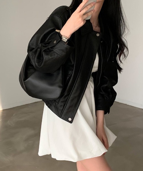 Mejoul(メジュール)の「バックリボンバルーンシルエットキャミソールミニワンピース(ワンピース・レディース・ホワイト/ブラック・F)」の6枚目の写真