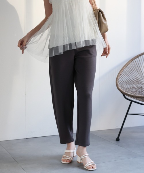 CREARE -LINO-(クレアーレリノ)の「〈レディース商品〉スウェットテーパードパンツ(スウェットパンツ・レディース・チャコールグレー/グレー/オフホワイト/カーキ/ブラック・FREE)」の1枚目の写真