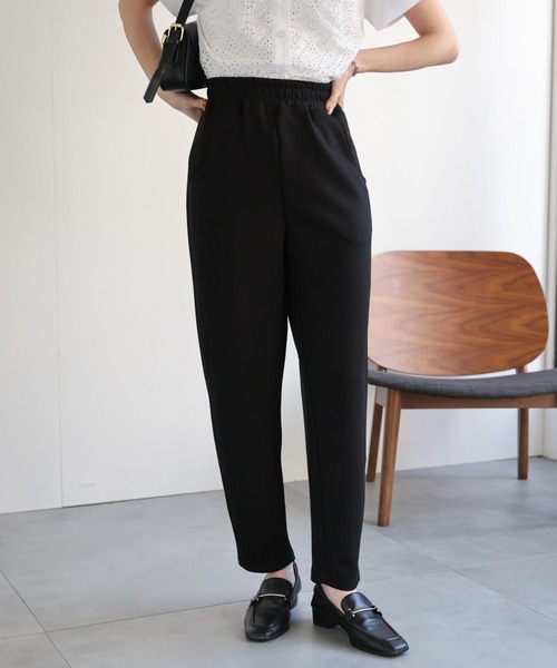 CREARE -LINO-(クレアーレリノ)の「〈レディース商品〉スウェットテーパードパンツ(スウェットパンツ・レディース・チャコールグレー/グレー/オフホワイト/カーキ/ブラック・FREE)」の3枚目の写真