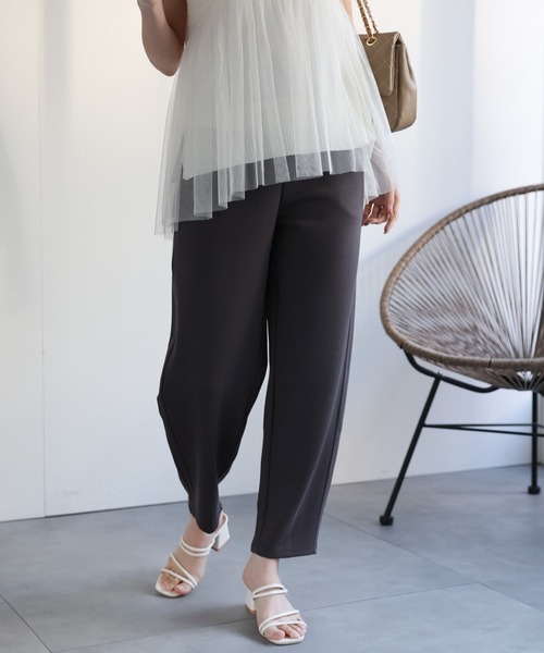 CREARE -LINO-(クレアーレリノ)の「〈レディース商品〉スウェットテーパードパンツ(スウェットパンツ・レディース・チャコールグレー/グレー/オフホワイト/カーキ/ブラック・FREE)」の15枚目の写真