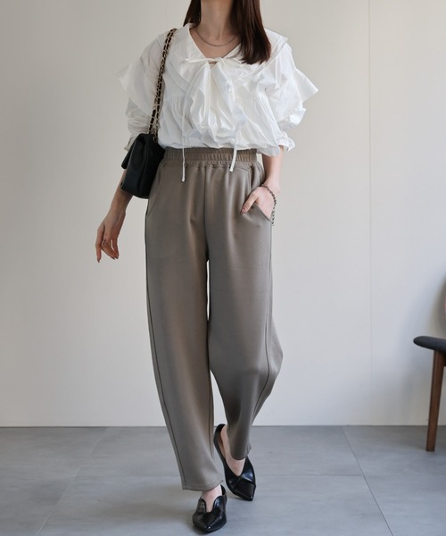 CREARE -LINO-(クレアーレリノ)の「〈レディース商品〉スウェットテーパードパンツ(スウェットパンツ・レディース・チャコールグレー/グレー/オフホワイト/カーキ/ブラック・FREE)」の19枚目の写真