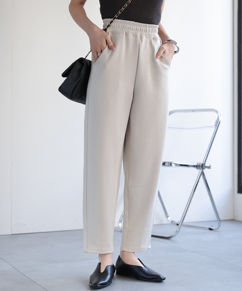 CREARE -LINO-(クレアーレリノ)の「〈レディース商品〉スウェットテーパードパンツ(スウェットパンツ・レディース・チャコールグレー/グレー/オフホワイト/カーキ/ブラック・FREE)」の7枚目の写真