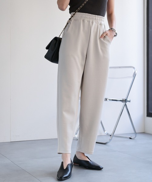 CREARE -LINO-(クレアーレリノ)の「〈レディース商品〉スウェットテーパードパンツ(スウェットパンツ・レディース・チャコールグレー/グレー/オフホワイト/カーキ/ブラック・FREE)」の8枚目の写真