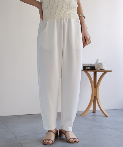 CREARE -LINO-(クレアーレリノ)の「〈レディース商品〉スウェットテーパードパンツ(スウェットパンツ・レディース・チャコールグレー/グレー/オフホワイト/カーキ/ブラック・FREE)」の10枚目の写真