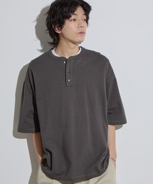 SLICK（スリック）の「【SLICK/スリック】40/2 Moss Stitch Henley Neck T-Shirt / 鹿の子ヘンリーネックTシャツ /オーバーサイズ シルエット（Tシャツ/カットソー）」