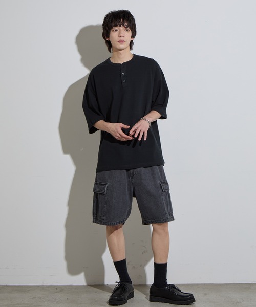 SLICK（スリック）の「【SLICK/スリック】40/2 Moss Stitch Henley Neck T-Shirt / 鹿の子ヘンリーネックTシャツ /オーバーサイズ シルエット（Tシャツ/カットソー・メンズ・チャコールグレー/ブラック/キナリ・1/2/3）」の15枚目の写真