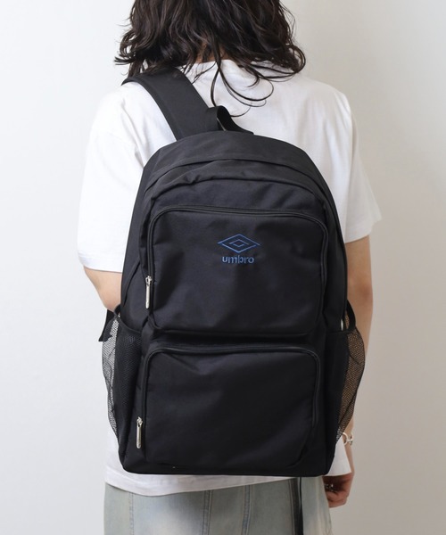 UMBRO（アンブロ）の「umbro　ダブルポケットＤパック（バックパック/リュック・メンズ・ブラック×ブルー/ブラック×ホワイト/ブラック×ブラック・FREE）」の20枚目の写真