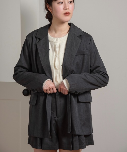 lawgy（ラウジー）の「simple jacket pleats pants set up / シンプルジャケットプリーツパンツセットアップ（セットアップ・レディース・グレー/ベージュ・FREE）」の11枚目の写真