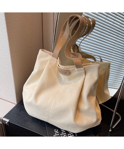 Sakka（サッカ）の「【ファスナー仕様】 キャンバストートバッグ（トートバッグ・レディース・ブラウン/ブラック/ホワイト/オフホワイト・FREE）」の2枚目の写真