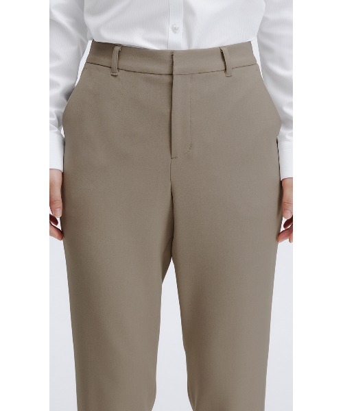 AOYAMA（アオヤマ）の「【手軽スーツ！】着疲れ知らずのストレッチ！テーパードパンツ/ベージュ/ネイビー/ブラック〈ゼロプレッシャースーツ〉｜通勤＆オフィス＆入卒｜洗える・防シワ・セットアップ着用可｜（スーツパンツ・レディース・ベージュ/ネイビー/ブラック・LL/S/M/L）」の17枚目の写真