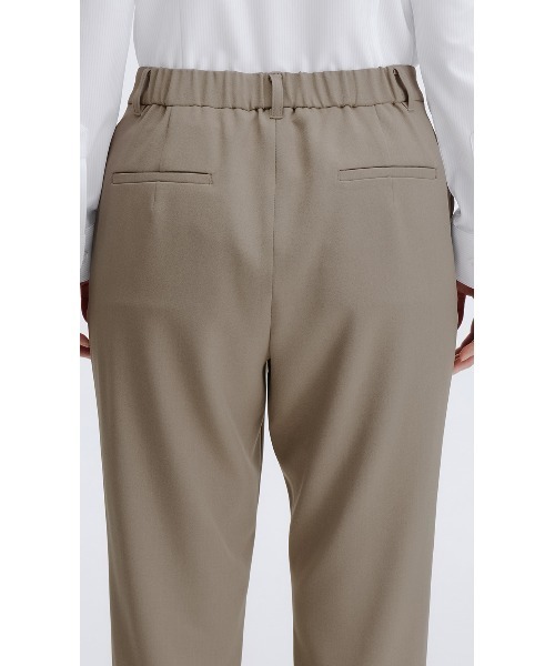 AOYAMA（アオヤマ）の「【手軽スーツ！】着疲れ知らずのストレッチ！テーパードパンツ/ベージュ/ネイビー/ブラック〈ゼロプレッシャースーツ〉｜通勤＆オフィス＆入卒｜洗える・防シワ・セットアップ着用可｜（スーツパンツ・レディース・ベージュ/ネイビー/ブラック・LL/S/M/L）」の18枚目の写真