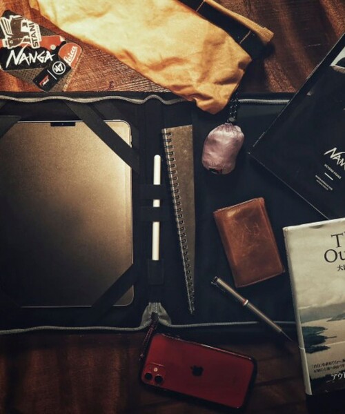 NANGA（ナンガ）の「【NANGA/ナンガ】ガジェットケース タブレットケース PC ハンドル付き（スマホケース/カバー・メンズ・ブラック・FREE）」の4枚目の写真