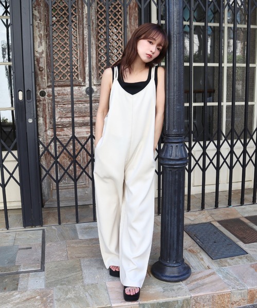 CECIL McBEE(セシルマクビー)の「ダブルストラップサロペット(サロペット/オーバーオール・レディース・アイボリー/ブラック/チャコールグレー・MEDIUM)」の1枚目の写真