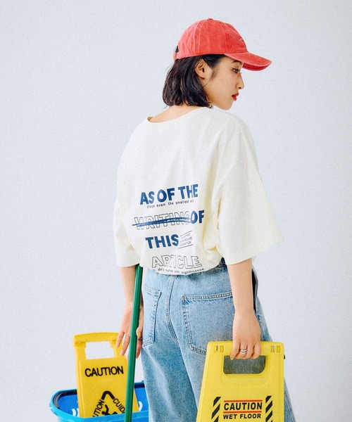 LEPSIM(レプシィム)の「バックロゴフットボールT 455617(Tシャツ/カットソー・レディース・ブラック/オフホワイト/イエロー・FREE)」の12枚目の写真