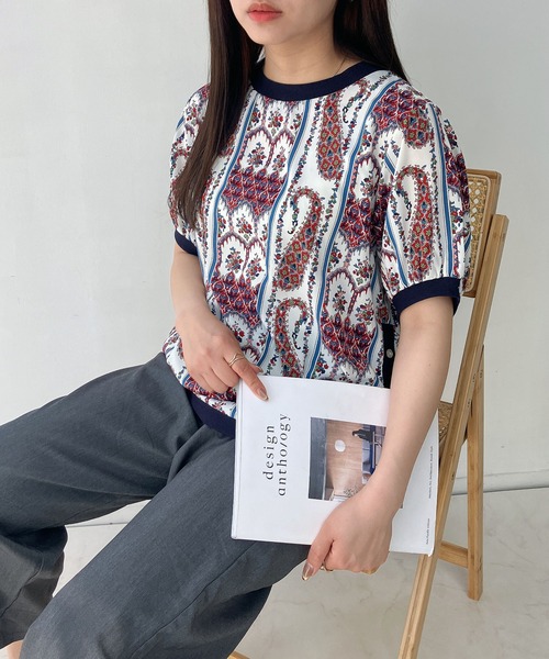 AS KNOW AS plus(アズノゥアズプラス)の「●裾マルっと サイドボタンリブ半袖プルオーバー(Tシャツ/カットソー・レディース・ブラック系/ブルー系/オフホワイト/ホワイト系/ブラック/ブルー系1/ブラック系2/ブルー系2/ホワイト系2・FREE)」の3枚目の写真