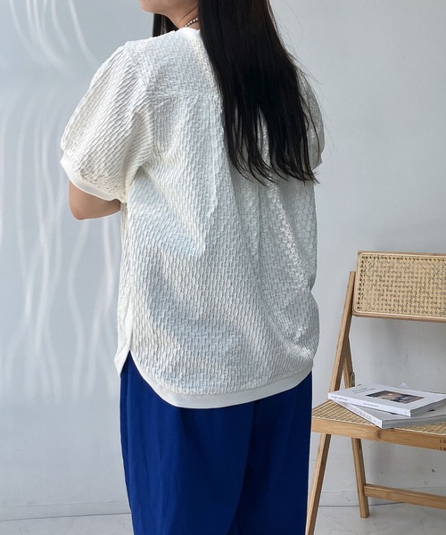 AS KNOW AS plus(アズノゥアズプラス)の「●裾マルっと サイドボタンリブ半袖プルオーバー(Tシャツ/カットソー・レディース・ブラック系/ブルー系/オフホワイト/ホワイト系/ブラック/ブルー系1/ブラック系2/ブルー系2/ホワイト系2・FREE)」の15枚目の写真