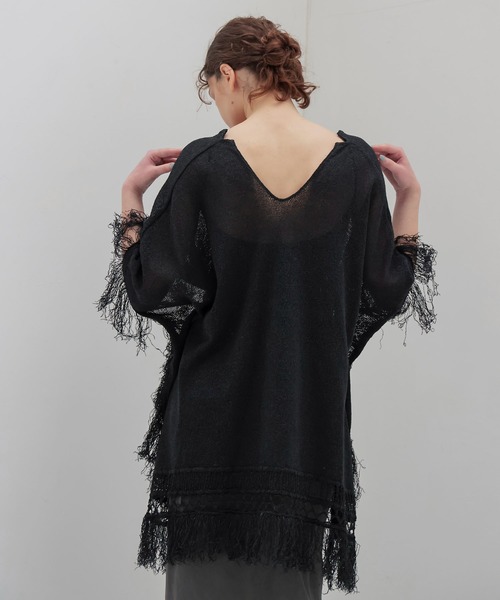 DRESSLAVE（ドレスレイブ）の「paper yarn fringe poncho(ペーパーヤーンフリンジポンチョ)（カーディガン/ボレロ・レディース・ベージュ/ブラック・38）」の4枚目の写真