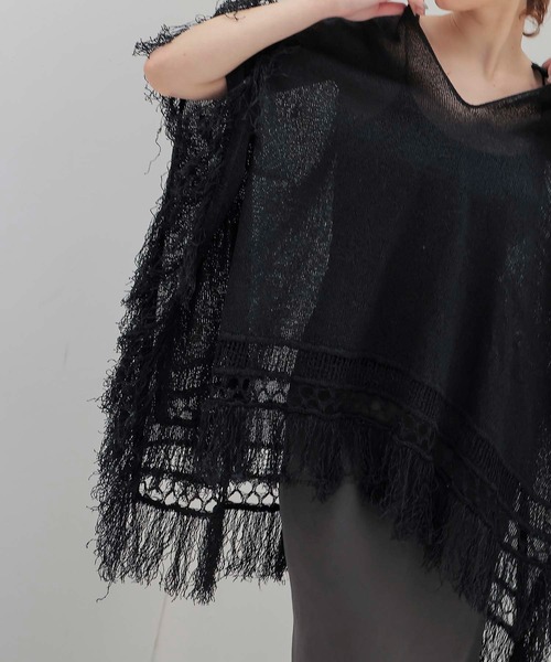 DRESSLAVE（ドレスレイブ）の「paper yarn fringe poncho(ペーパーヤーンフリンジポンチョ)（カーディガン/ボレロ・レディース・ベージュ/ブラック・38）」の10枚目の写真