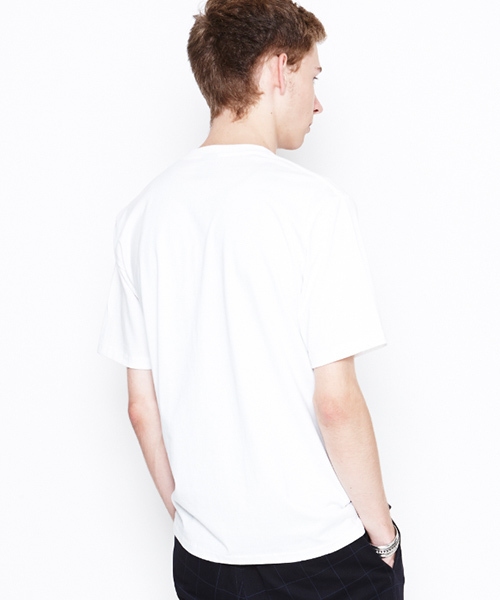 NUMBER (N)INE(ナンバーナイン)の「2トーンVネックTシャツ(Tシャツ/カットソー・メンズ・ブラック系その他2/ネイビー/ブラック系その他/ホワイト×ネイビー・4/3/2)」の5枚目の写真