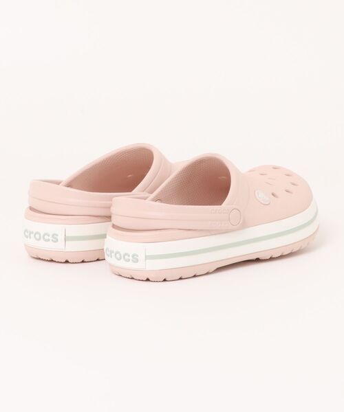crocs(クロックス)の「CROCBAND(サンダル・レディース・ライトピンク/スカイブルー系/ピンク系1・24.0cm/23.0cm)」の4枚目の写真