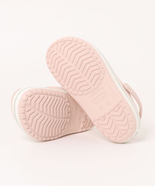 crocs(クロックス)の「CROCBAND(サンダル・レディース・ライトピンク/スカイブルー系/ピンク系1・24.0cm/23.0cm)」の5枚目の写真
