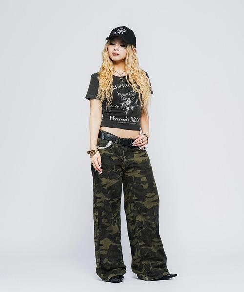 INTER FACTORY（インターファクトリー）の「Killin' me good - AngelグラフィックプリントT made in INTER FACTORY【ユニセックス】（Tシャツ/カットソー・レディース・オフホワイト/スミクロ・MEDIUM/LARGE）」の3枚目の写真
