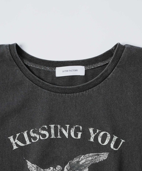 INTER FACTORY（インターファクトリー）の「Killin' me good - AngelグラフィックプリントT made in INTER FACTORY【ユニセックス】（Tシャツ/カットソー・レディース・オフホワイト/スミクロ・MEDIUM/LARGE）」の11枚目の写真
