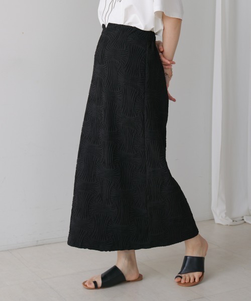 Bou Jeloud（ブージュルード）の「ジャガードナロースカート【WEB限定カラーあり】（スカート・レディース・ブラック/モカ・38）」の21枚目の写真