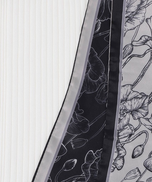 Andemiu（アンデミュウ）の「スカーフツキニット494364（ニット/セーター・レディース・オフホワイト/グリーン/ネイビー・FREE）」の5枚目の写真