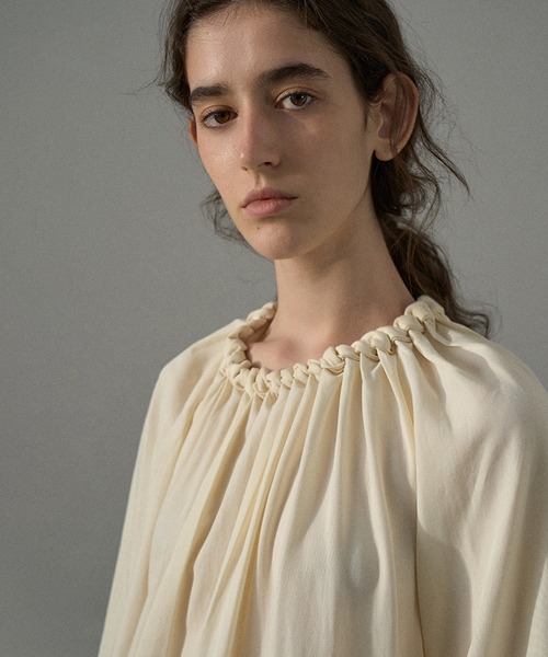 DECADE CLASSIC ギャザーネック ロングワンピース（ワンピース