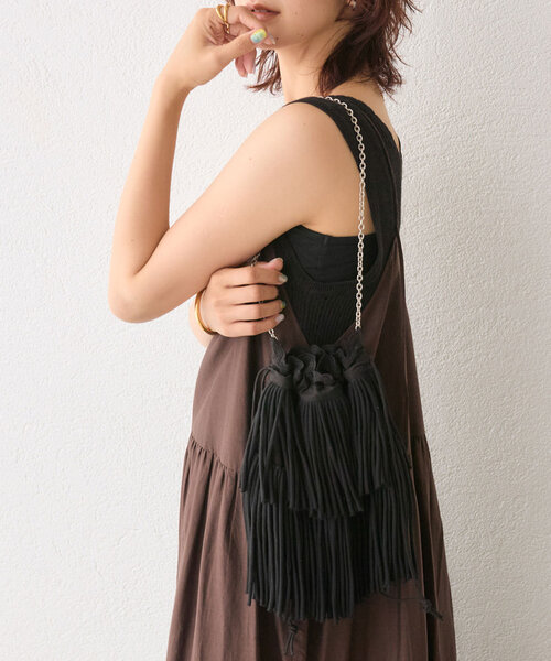 RIVE DROITE（リヴドロワ）の「【à Nice （ア ・ニース）】フリンジポシェット（ハンドバッグ・レディース・オフホワイト/ブラック・FREE）」の2枚目の写真