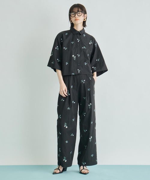 Settimissimo（セッティミッシモ）の「タフタフラワー刺繍ハーフスリーブブラウス（シャツ/ブラウス・レディース・アイボリー/ブラック・FREE）」の10枚目の写真