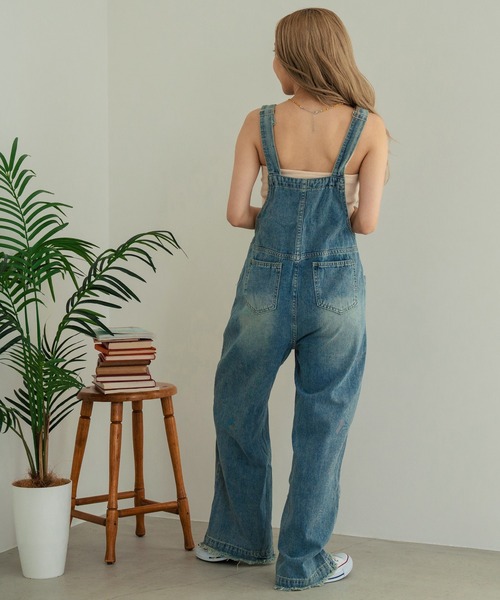 anap mimpi(アナップミンピ)の「カットオフ デニム サロペット(サロペット/オーバーオール・レディース・ライトブルー・FREE)」の10枚目の写真