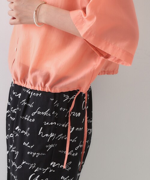 OPAQUE.CLIP（オペークドットクリップ）の「裾ドロストシアーショートシャツ【洗濯機洗い可】（シャツ/ブラウス・レディース・オレンジ/ダークブラウン/チャコールグレー・42/38/40）」の21枚目の写真