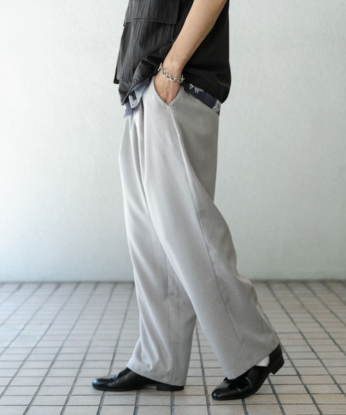 SENSE OF PLACE by URBAN RESEARCH(センスオブプレイスバイアーバンリサーチ)の「メランジタックワイドパンツ(その他パンツ・メンズ・ライトベージュ/チャコールグレー/ミント・MEDIUM/LARGE)」の3枚目の写真