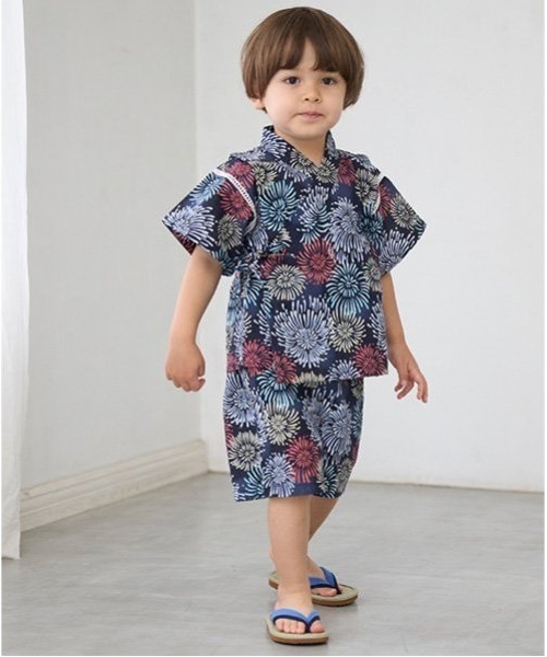 petit main(プティマイン)の「boysアソート甚平(浴衣・キッズ・カラフル/ネイビー/ダークブルー/ブルー・110cm/120cm/90cm/100cm/130cm/80cm)」の2枚目の写真